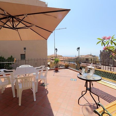 Casa La Boheme Apartment Таормина Екстериор снимка
