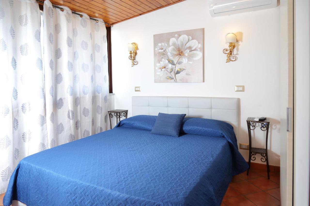 Casa La Boheme Apartment Таормина Екстериор снимка