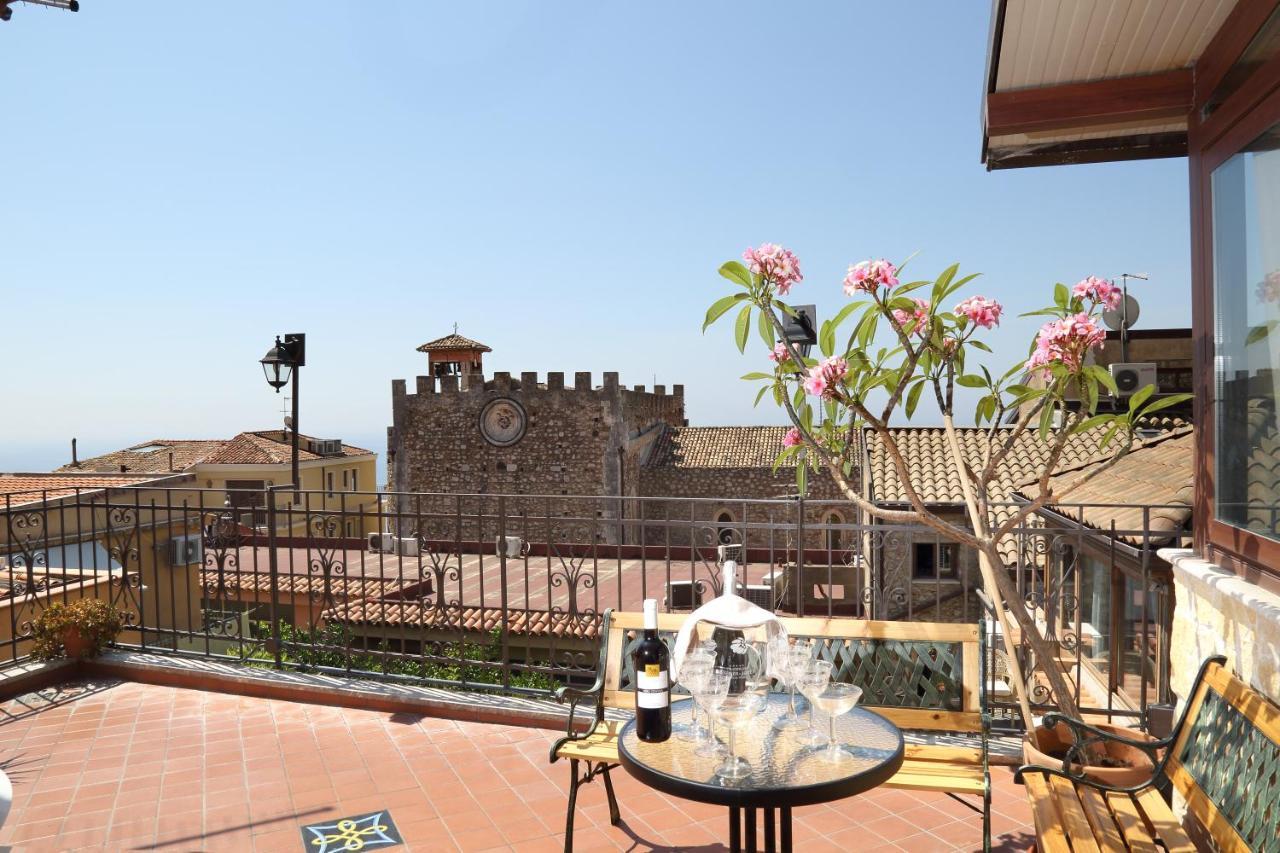 Casa La Boheme Apartment Таормина Екстериор снимка