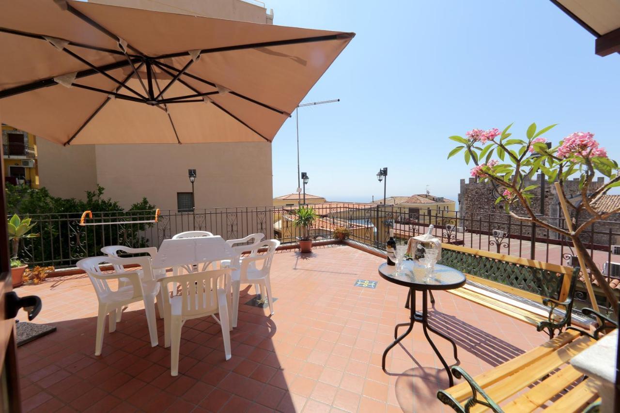 Casa La Boheme Apartment Таормина Екстериор снимка